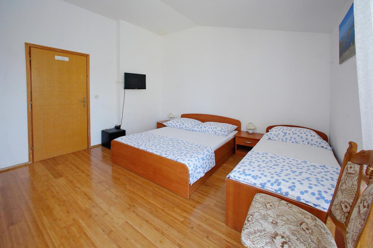 Hotel Pansion Marta à Bibinje Extérieur photo