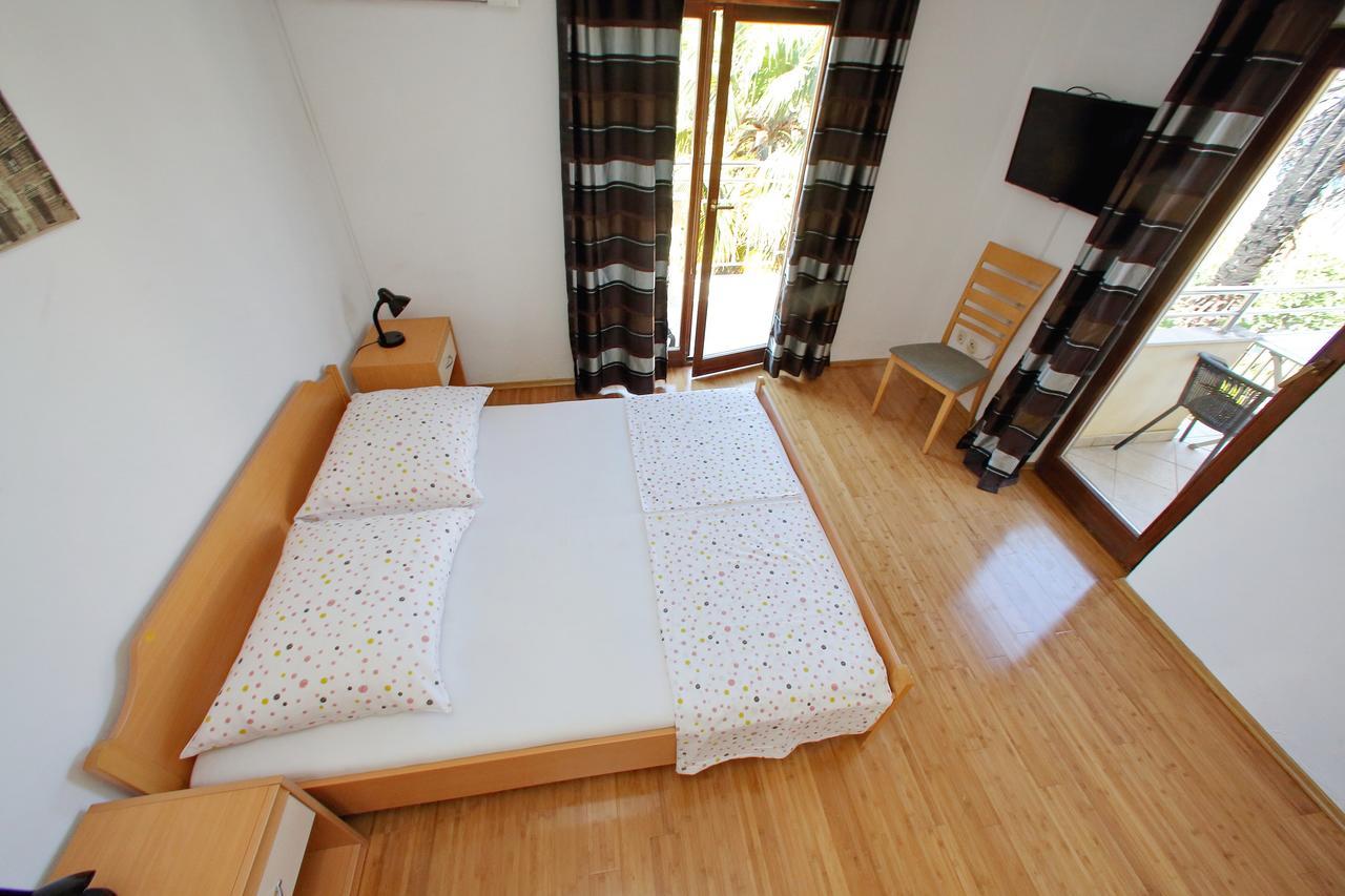 Hotel Pansion Marta à Bibinje Extérieur photo